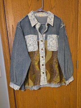 Boho Lace-Trim Denim Jacket with Patterned Front Ptp 24,L 29 Nwot